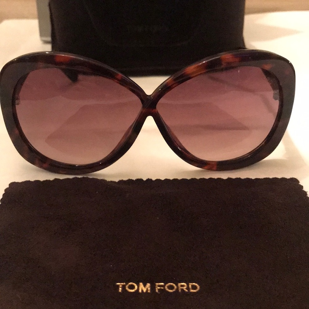 SOLD!! TOM FORD “Margot” tortoise sunglasses